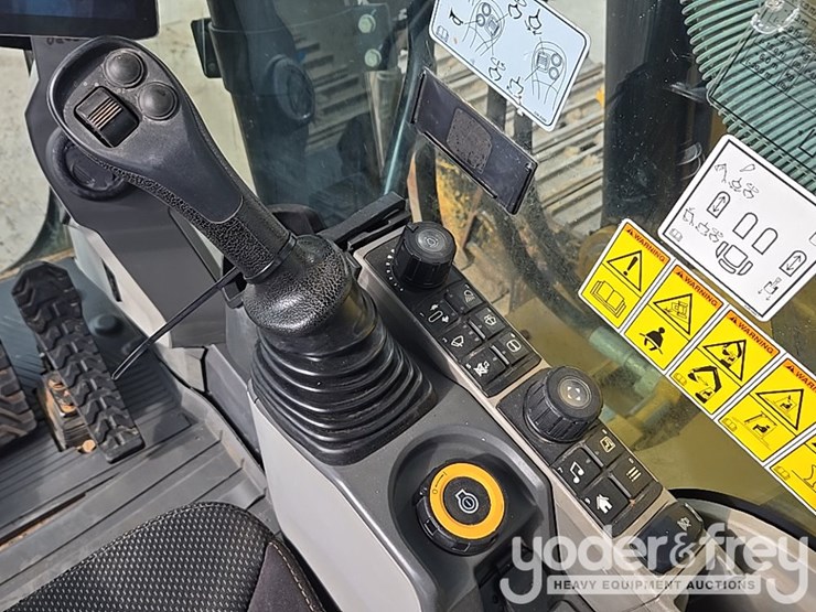 2019-caterpillar-336-image-80