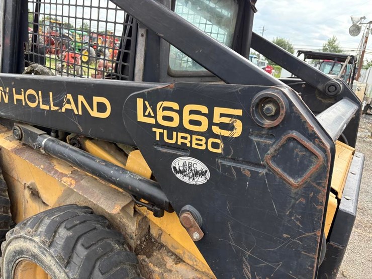 new-holland-lx665-image-9