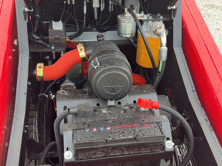 sl-1050-skid-steer-image-21