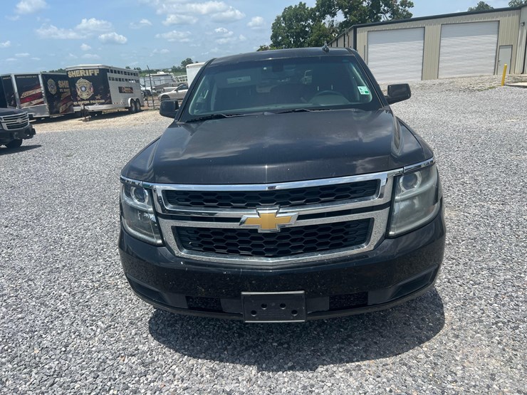 chevrolet-tahoe-image-2