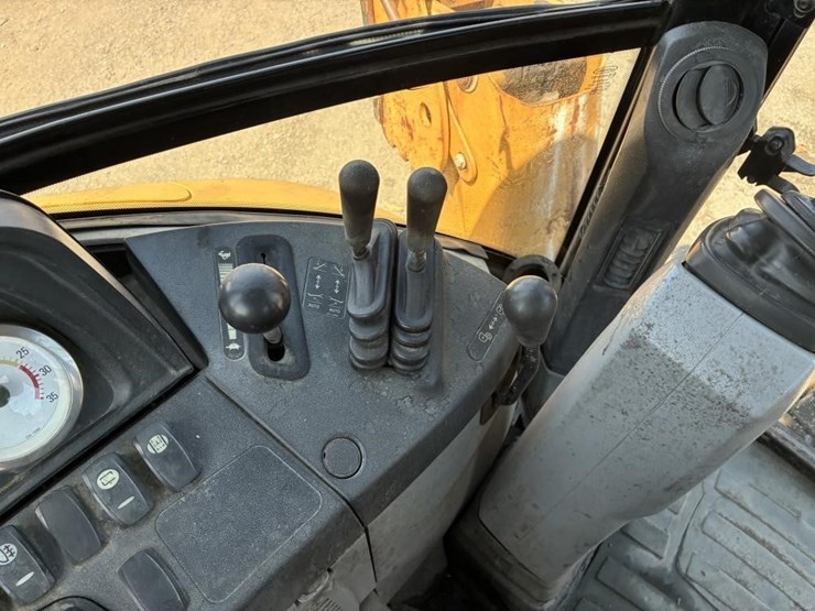 2008-caterpillar-430e-image-31