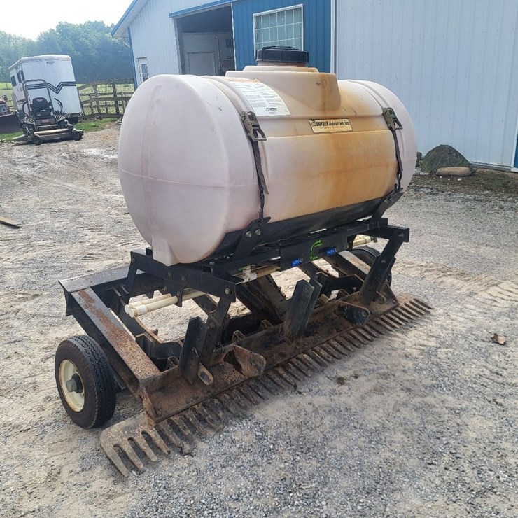 TR3 Rake Arena Drag w/Poly Tank