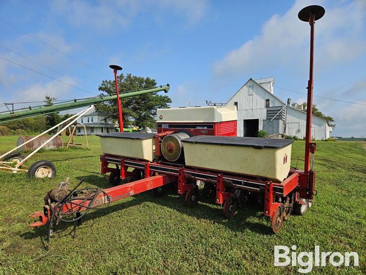 case-ih-900-image-1