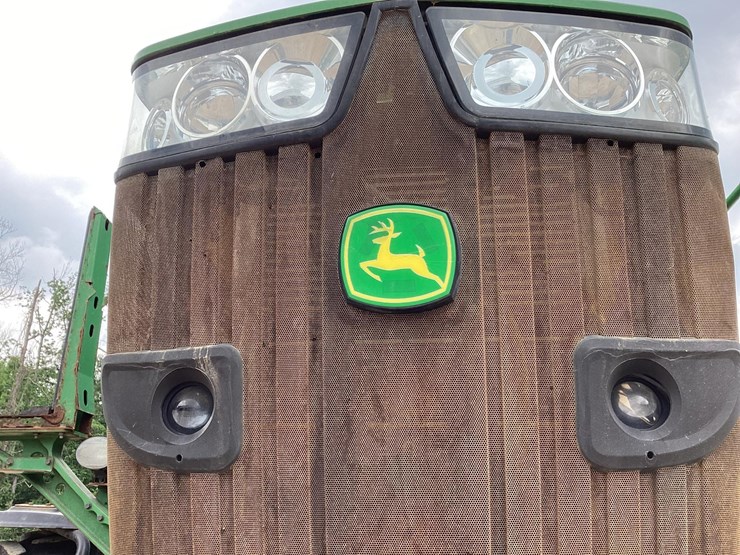 2020-john-deere-r4045-image-9