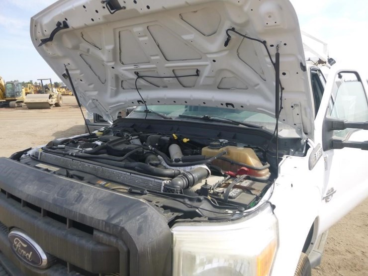 2012-ford-f350-image-31