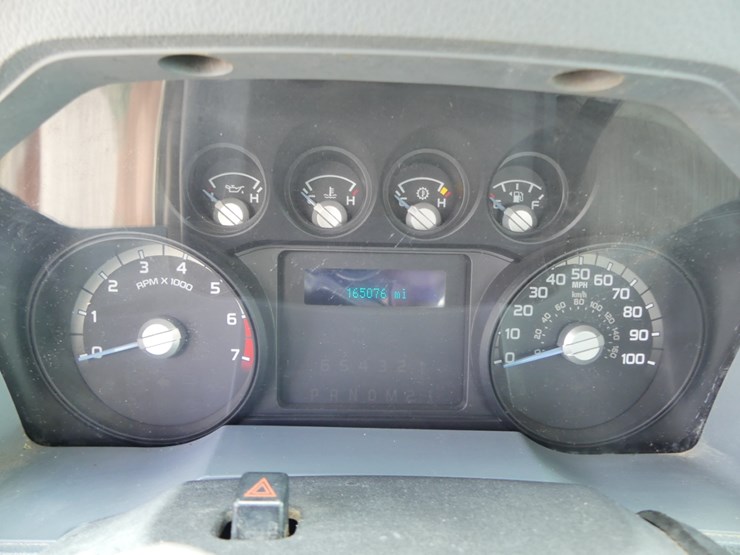 2012-ford-f350-xl-image-13