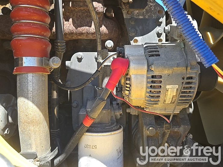 2008-new-holland-b95-image-46