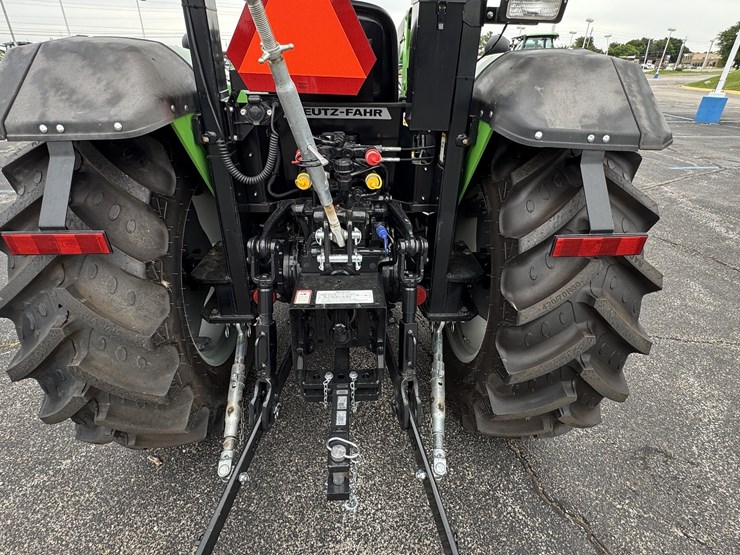2025-duetz-fahr-4080-image-30