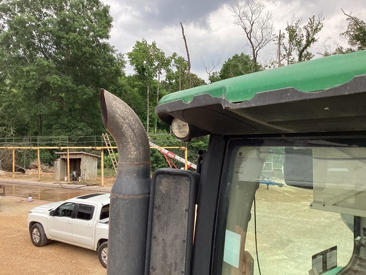2020-john-deere-r4045-image-32