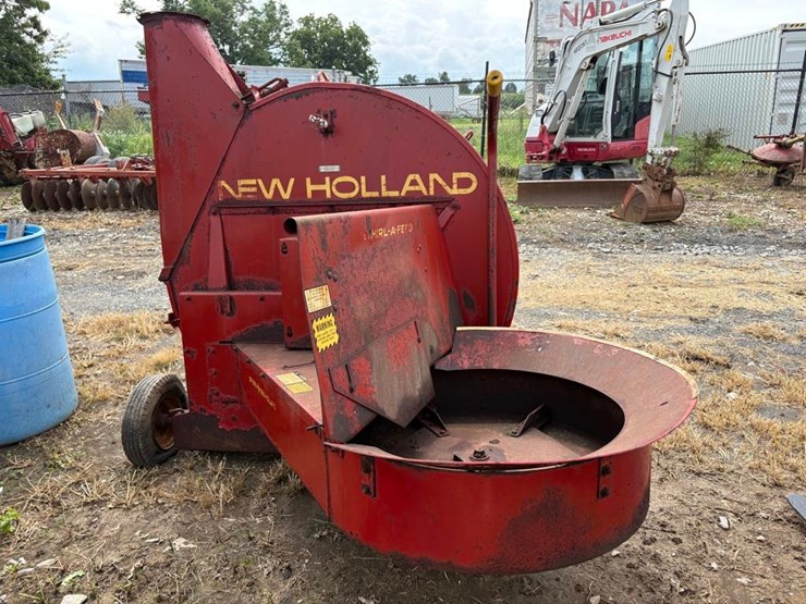 new-holland-27-image-4