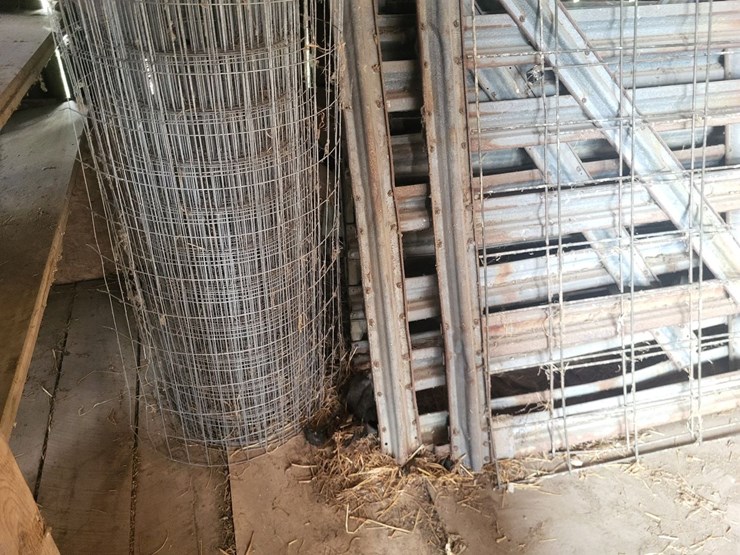 (4)-livestock-gates,-(2)-livestock-panels,-and-(1)-roll-of-woven-wire-fence-image-2
