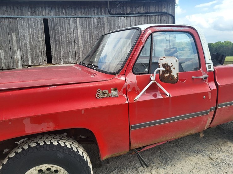 1978-square-body-sierra-grande-gmc-25-truck-w/western-snow-blade-image-9
