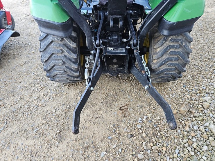 john-deere-1025r-image-17
