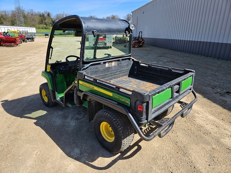 john-deere-gator-image-3