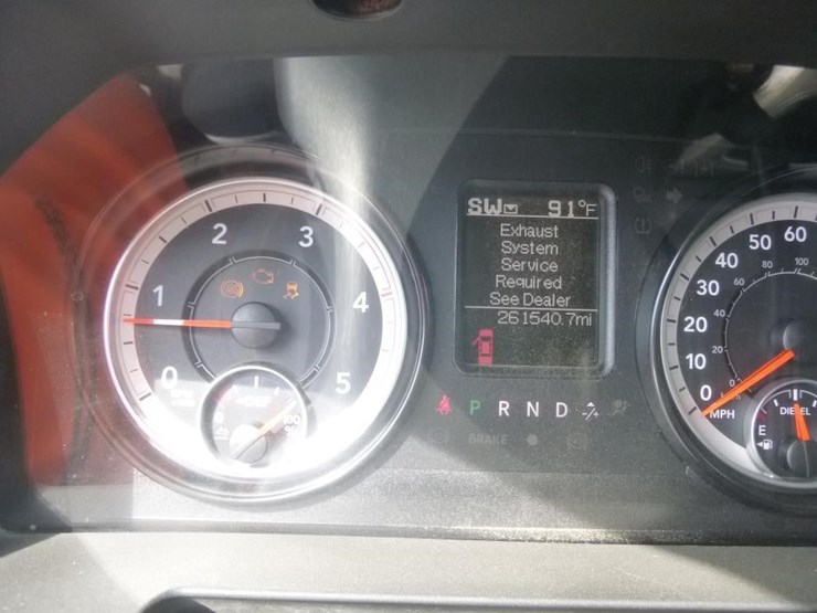 2016-dodge-ram-3500-image-36