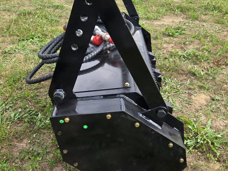 #2052-•-pioneer-mini-skid-steer-drum-mulcher/grinder-image-4