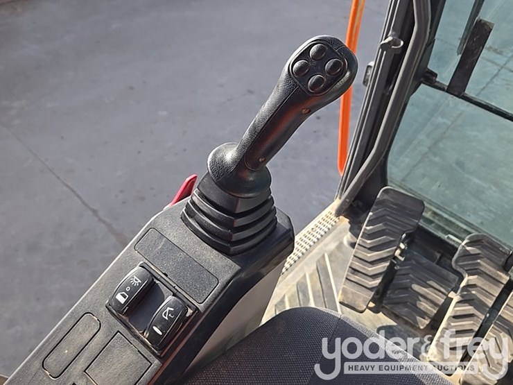 2020-volvo-ec300el-image-71