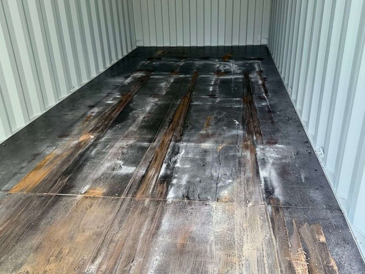 unused-20'-shipping-container-with-single-rear-door-image-4