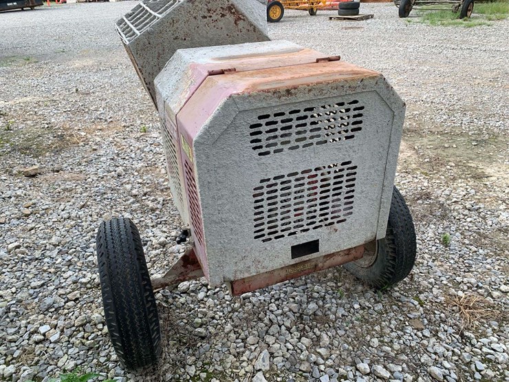 whitedman-concrete-mixer-image-2