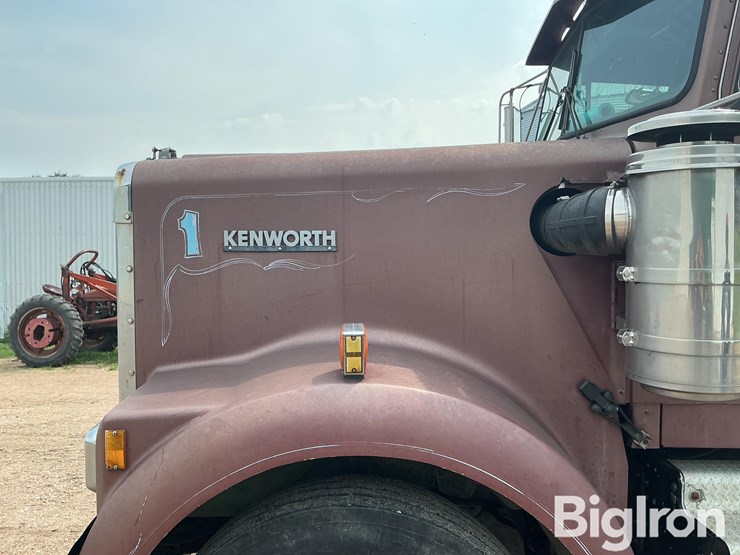 1989-kenworth-w900-image-9