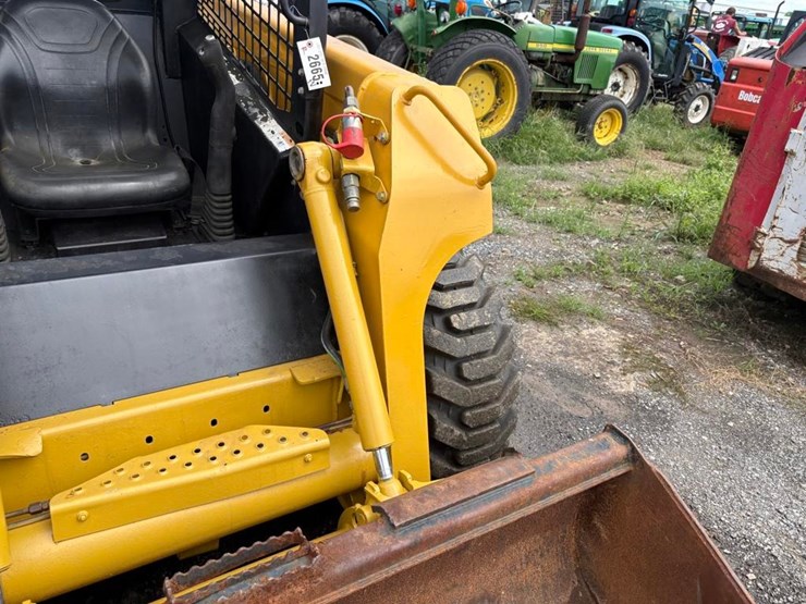 john-deere-250-image-5