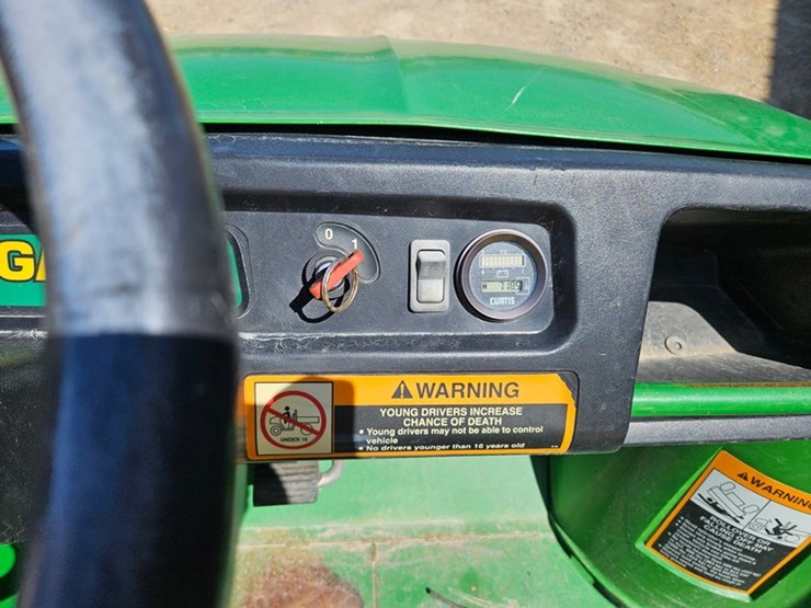 john-deere-gator-image-23