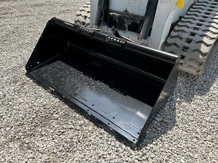 68"-low-pro-skid-steer-bucket-image-1