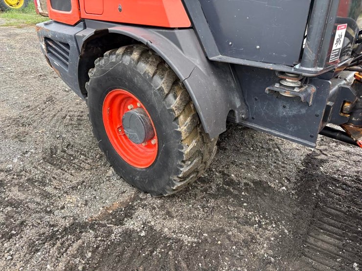 kubota-r530-image-11