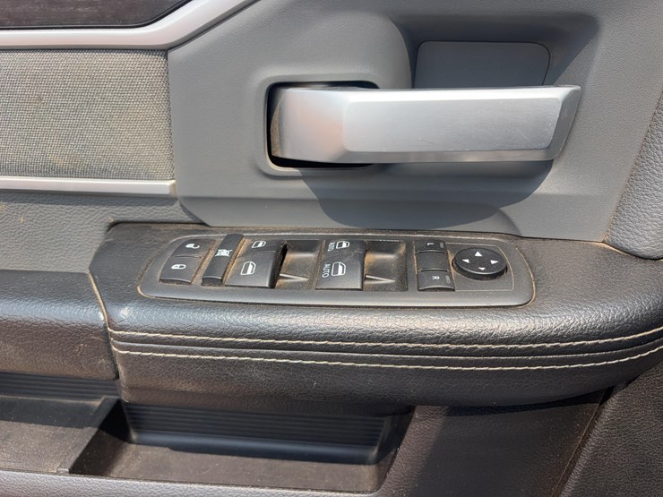 2020-dodge-3500hd-image-25