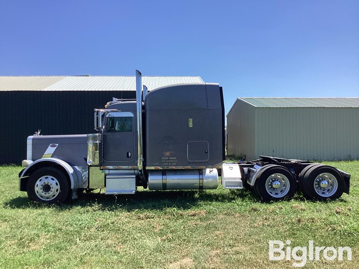 2006-peterbilt-379-image-8