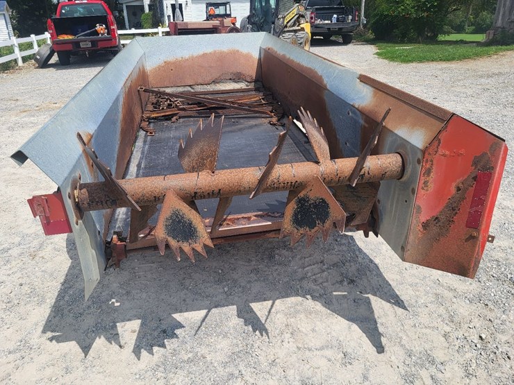 h&s-manure-spreader---mechanics-special-image-19