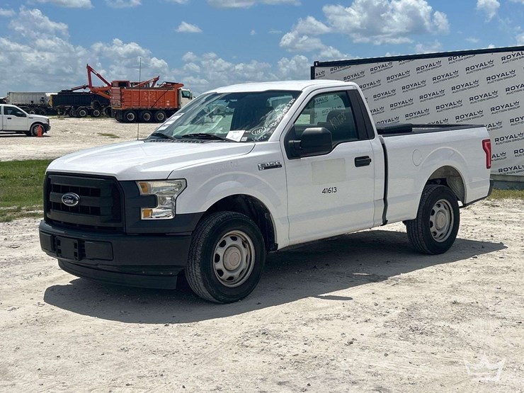 2017-ford-f150-image-1