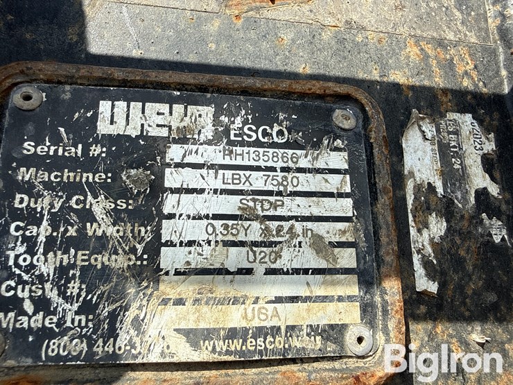 esco-24”-bucket-image-16