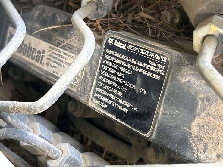 2022-bobcat-t76-image-28