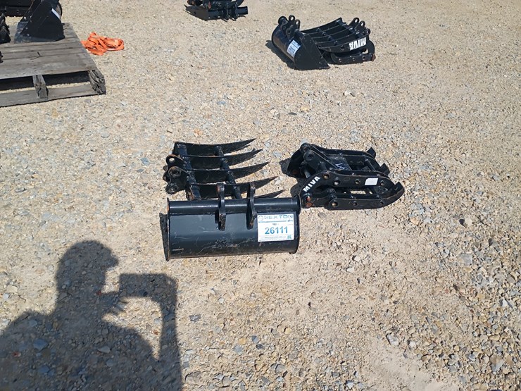 #26111-•-mini-excavator-attachment-set-image-2