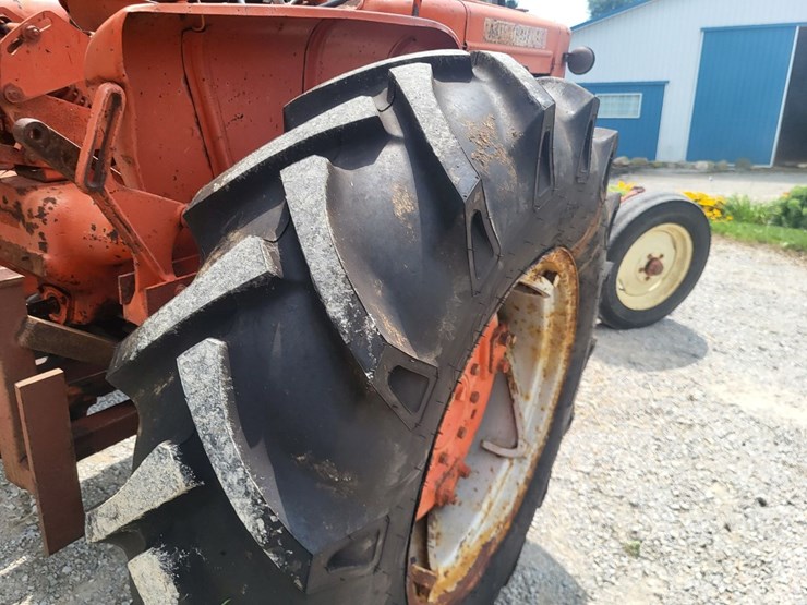 allis-chalmers-d14-tractor-image-30