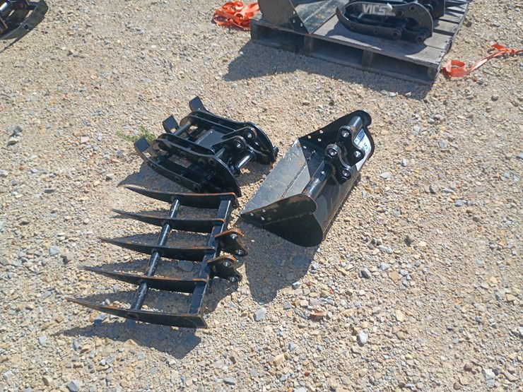#26115-•-mini-excavator-attachment-set-image-1