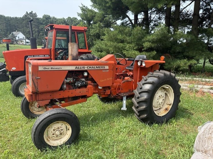 allis-chalmers-170-tractor-image-1