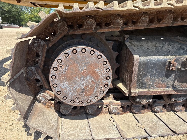 #16331-•-2023-deere-350p-hydraulic-excavator-image-9
