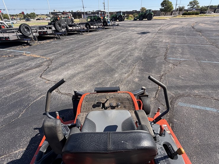 2017-kubota-zd1211-image-23