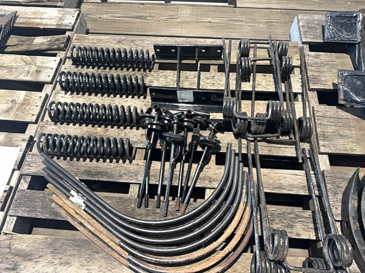 dmi-field-cultivator-parts-image-10