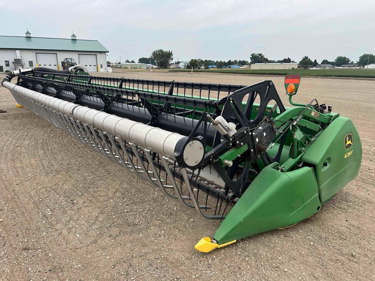 2012-john-deere-935-image-14