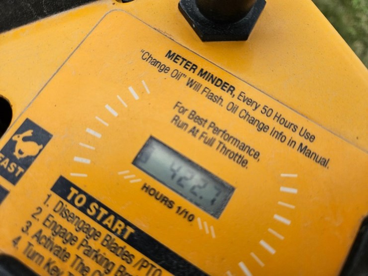 #6878-•-cub-cadet-z-force-sz-zero-turn-mower-image-18