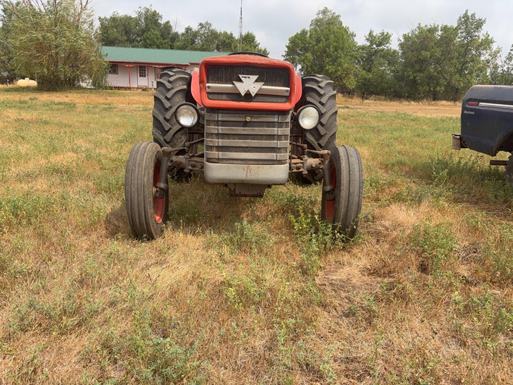 massey-ferguson-135-image-18