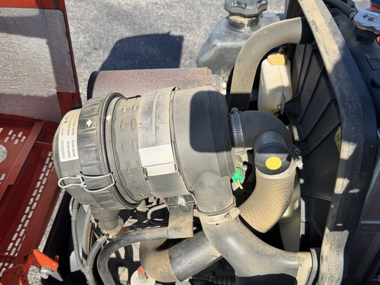 2017-kubota-zd1211-image-11