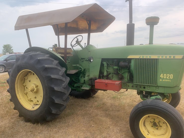 john-deere-4020-image-4