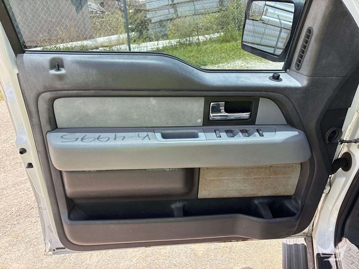 2012-ford-f150-image-17