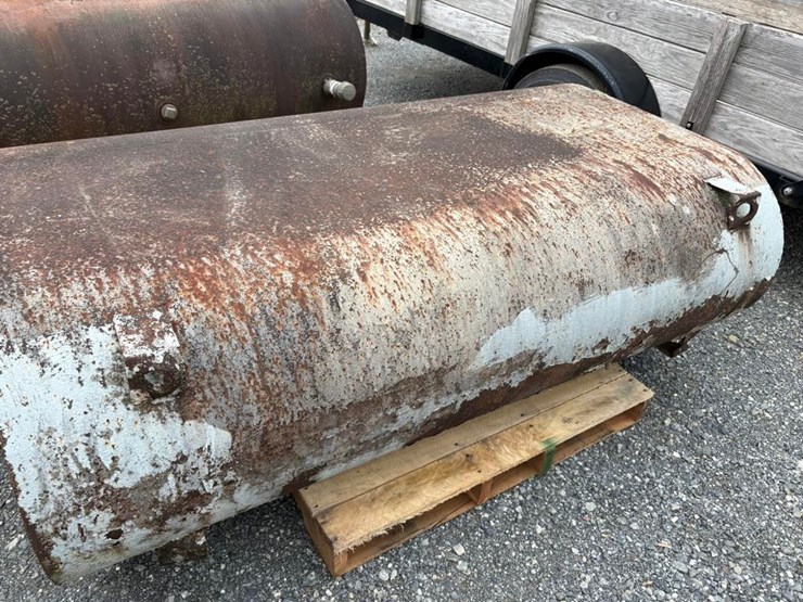 250-gallon-fuel-tank-image-3