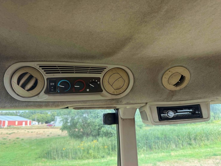 john-deere-5320-image-30