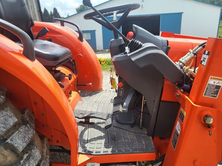 2006-kubota-l5030hst-image-36